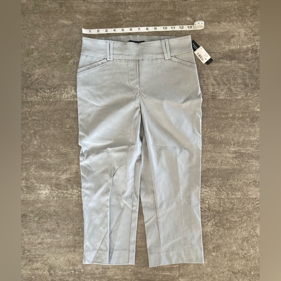 Reitmans Iconic Capris - Size 2 Petite - Picture 8 of 8